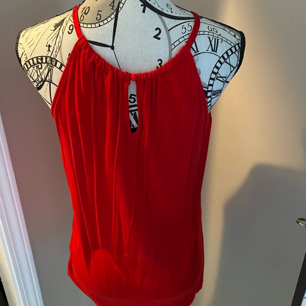Tank top. - Picture 2 of 3